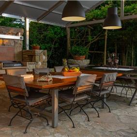 5 Bedroom Istrian Villa Estate with Large Pool and Gardens near Barban, Sleeps 12